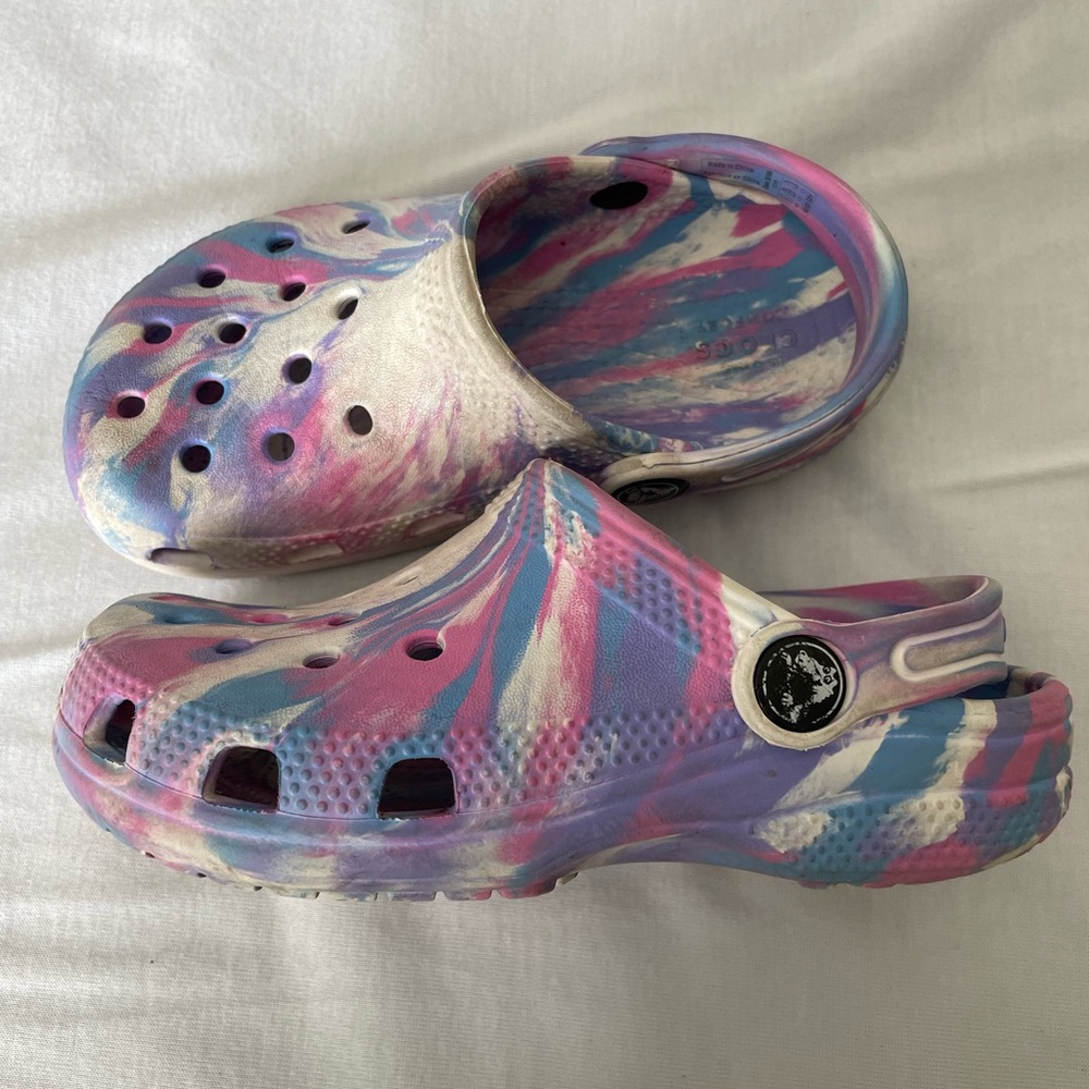 Purple marble crocs